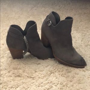 Sam Edelman grey suede boots! Size 8.